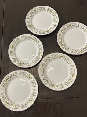 Sterling Classic Bread & Butter Plates with Yellow Floral Border - 5 Pack